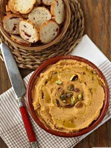 5 deliciosos platos con hummus para sorprender a tus invitados