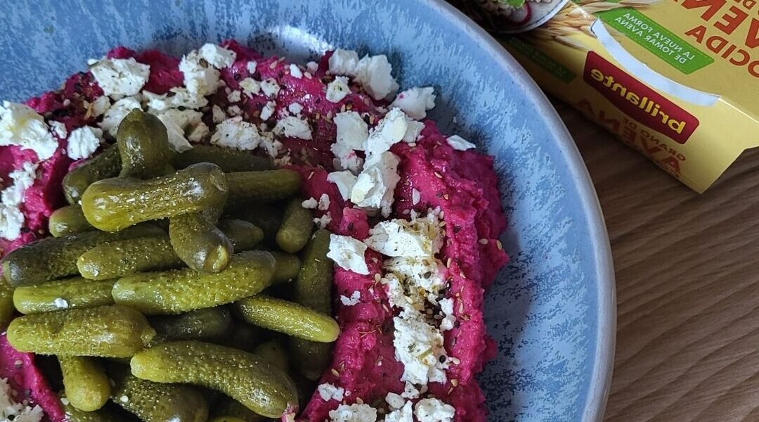 Deliciosa receta de hummus de remolacha: una explosión de sabor y color Deliciosa receta de hummus de remolacha: una explosión de sabor y color