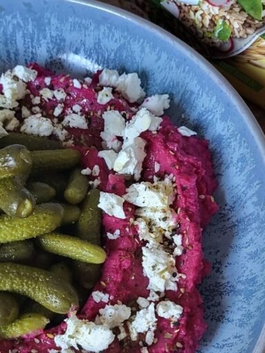 Deliciosa receta de hummus de remolacha: una explosión de sabor y color