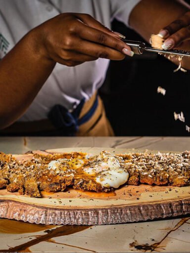 Los secretos para disfrutar del hummus en un restaurante con auténticos sabores mediterráneos.