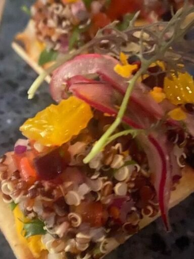 Mejillones y Sabores del Mar: Hummus de Mejillones, la Delicia del Mediterráneo