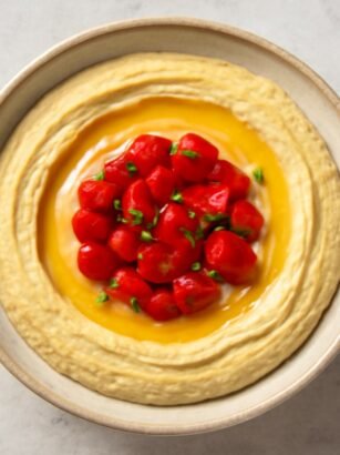 Hummus con pimiento piquillo: una explosión de sabor. Hummus con pimiento piquillo